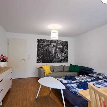 Seeglueck Ufertraum - Stilvolle Ferienwohnung Direkt Am Seerhein Mit Tiefgaragenstellplatz In Zentraler Lage Von Konstanz Apartament