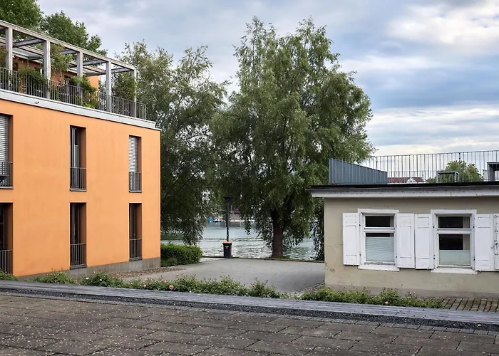 Seeglueck Ufertraum - Stilvolle Direkt Am Seerhein Mit Parkplatz In Zentraler Lage Von Apartman Konstanz